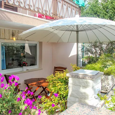 & Jagoda Apartment *